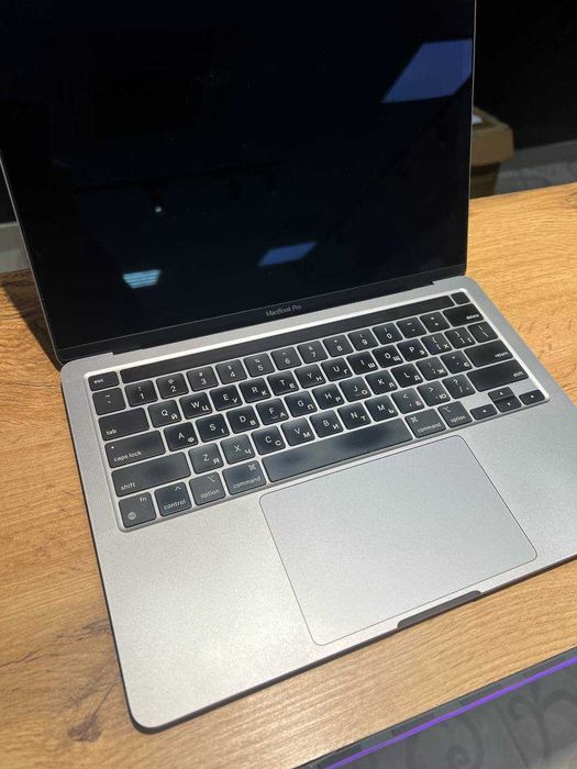 MacBook Pro 13" M1 2020 — потужний, безшумний, 100% справний