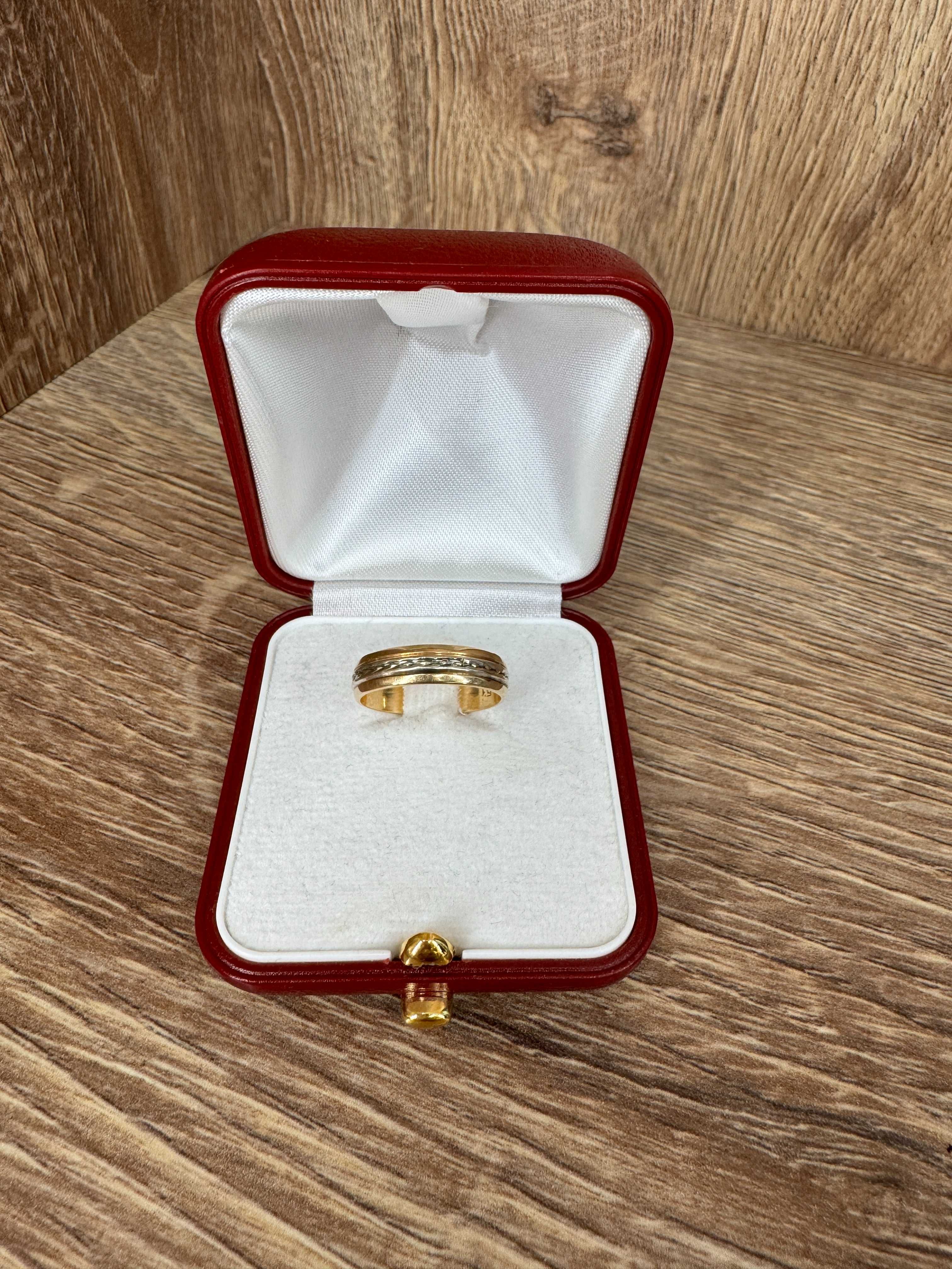 Wyrób Jubilerski Złota Obrączka Próba 585 Waga 3.38g Rozmiar 15