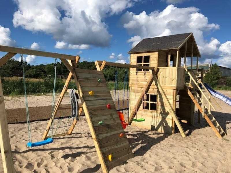 PROMOCJA! cały sierpień - Domki nad morzem 350m od plaży.