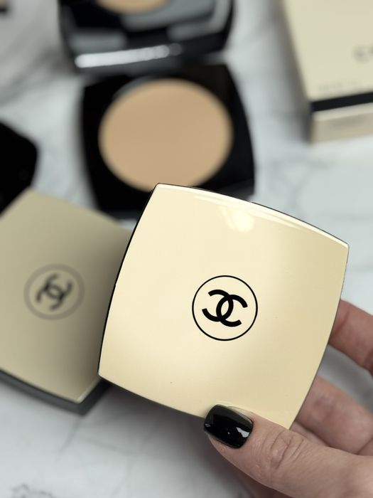 Пудра для обличчя Chanel B10