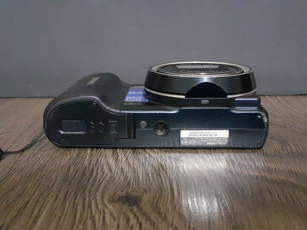 Цифровой фотоаппарат Samsung WB800F
