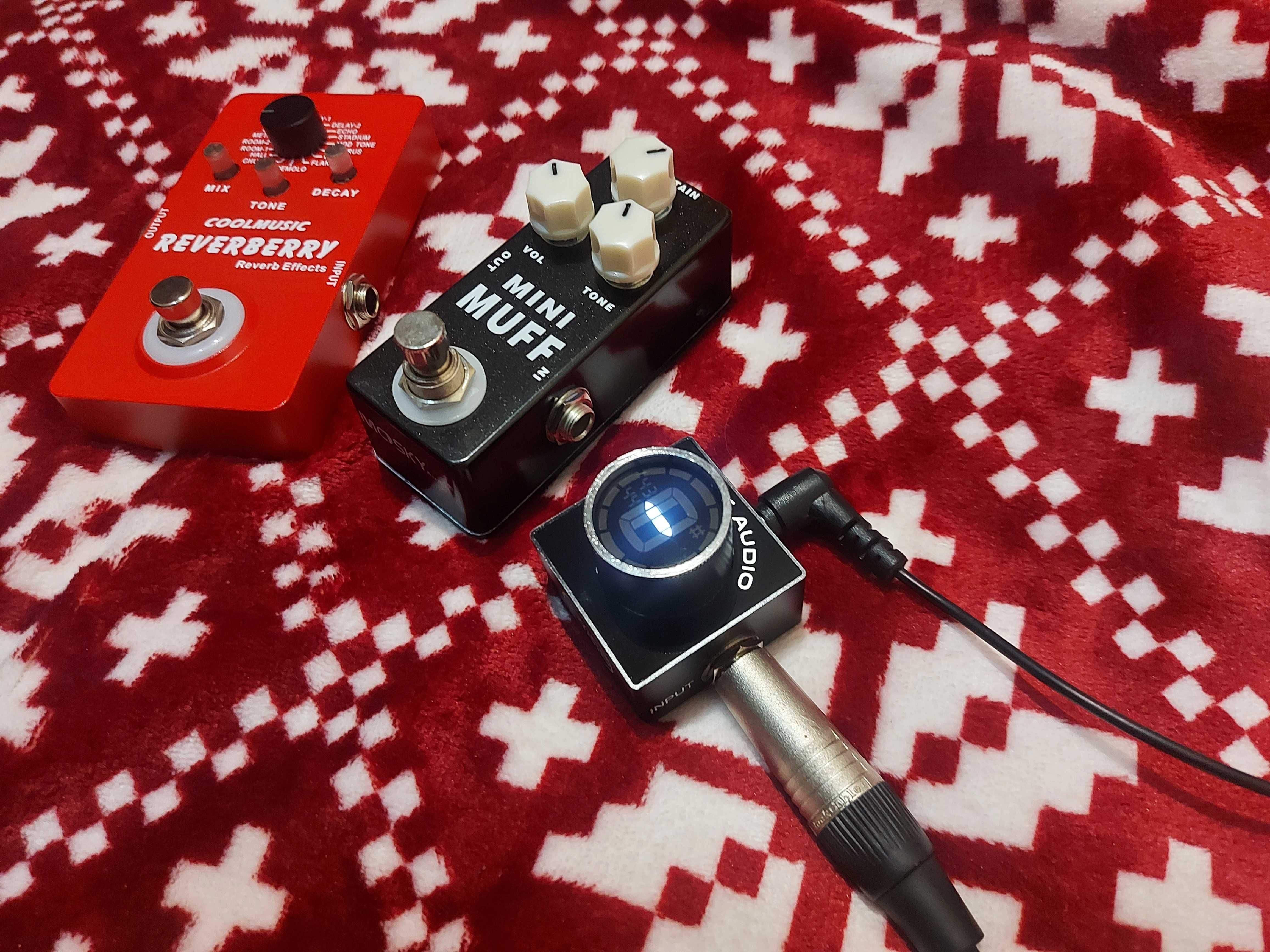 Mosky big muff Fuzz, CoolMusic Reverberry, Swiff Audio pedal tuner