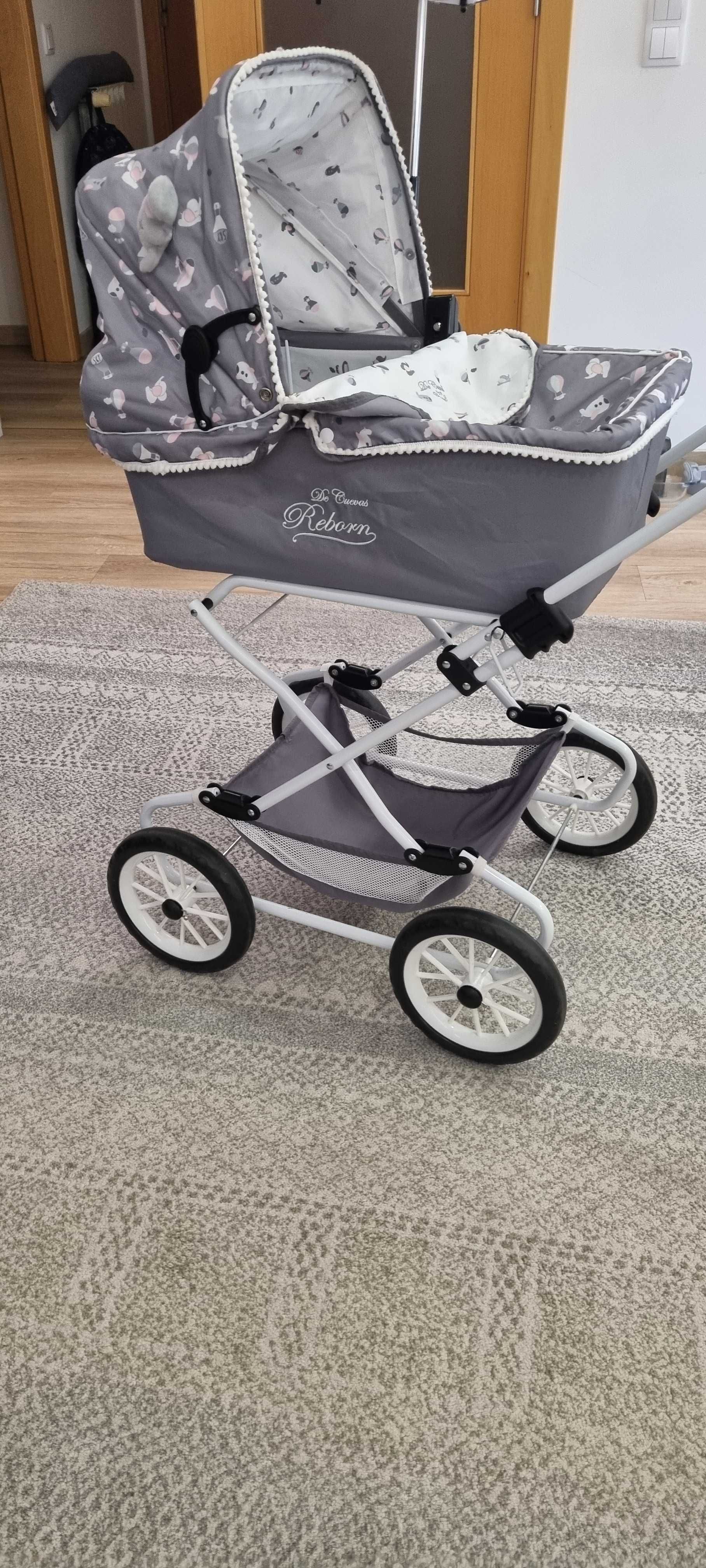 Carrinho de bebé reborn