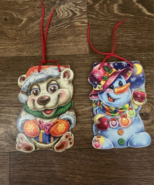 Книги картонки на шнуровке Снеговик / Белый медвежонок