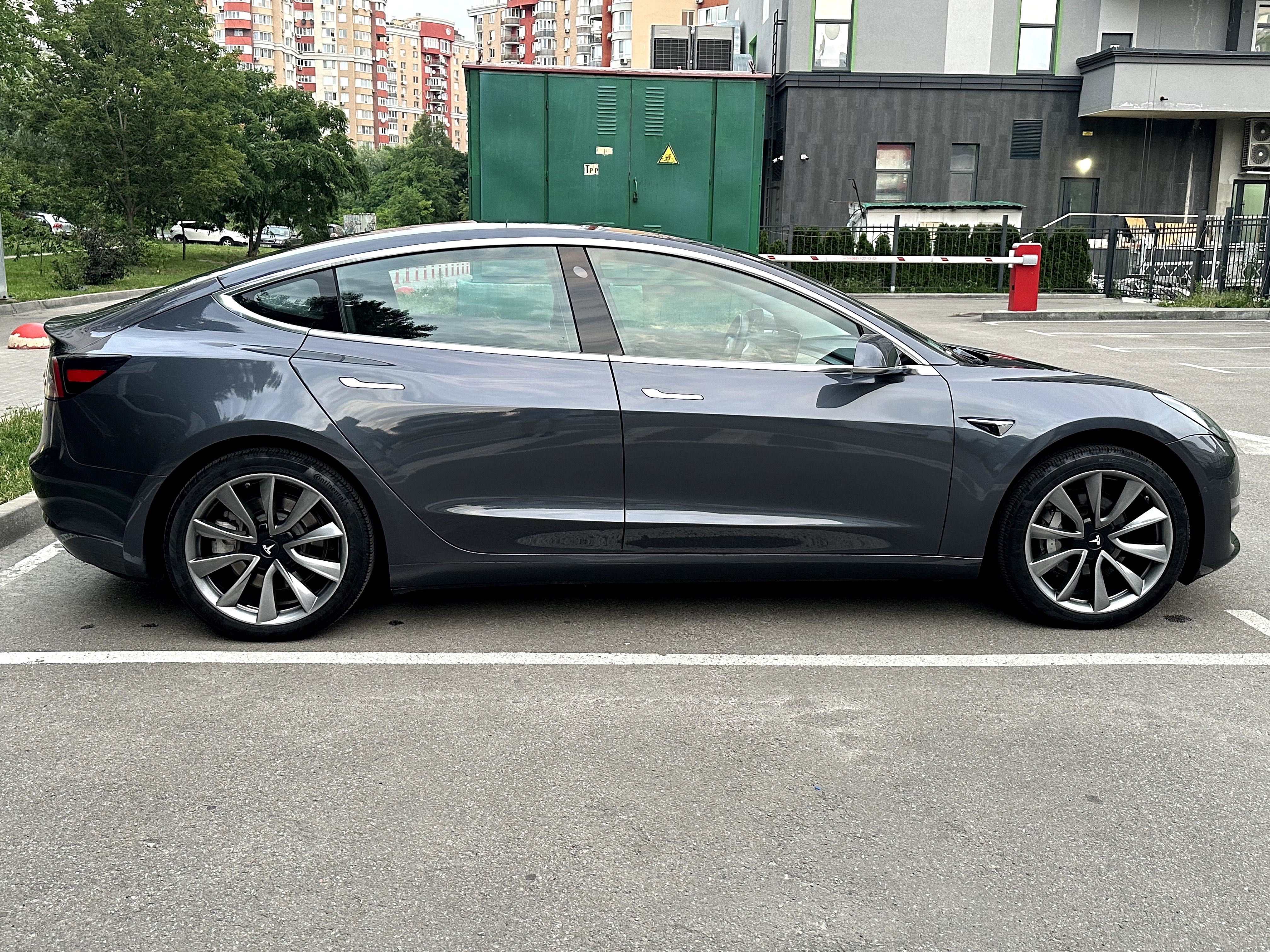 TESLA Model 3 FSD Long Range Maximum Максимальна комплектація