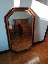 Espelho com moldura em madeira (100 cm)
