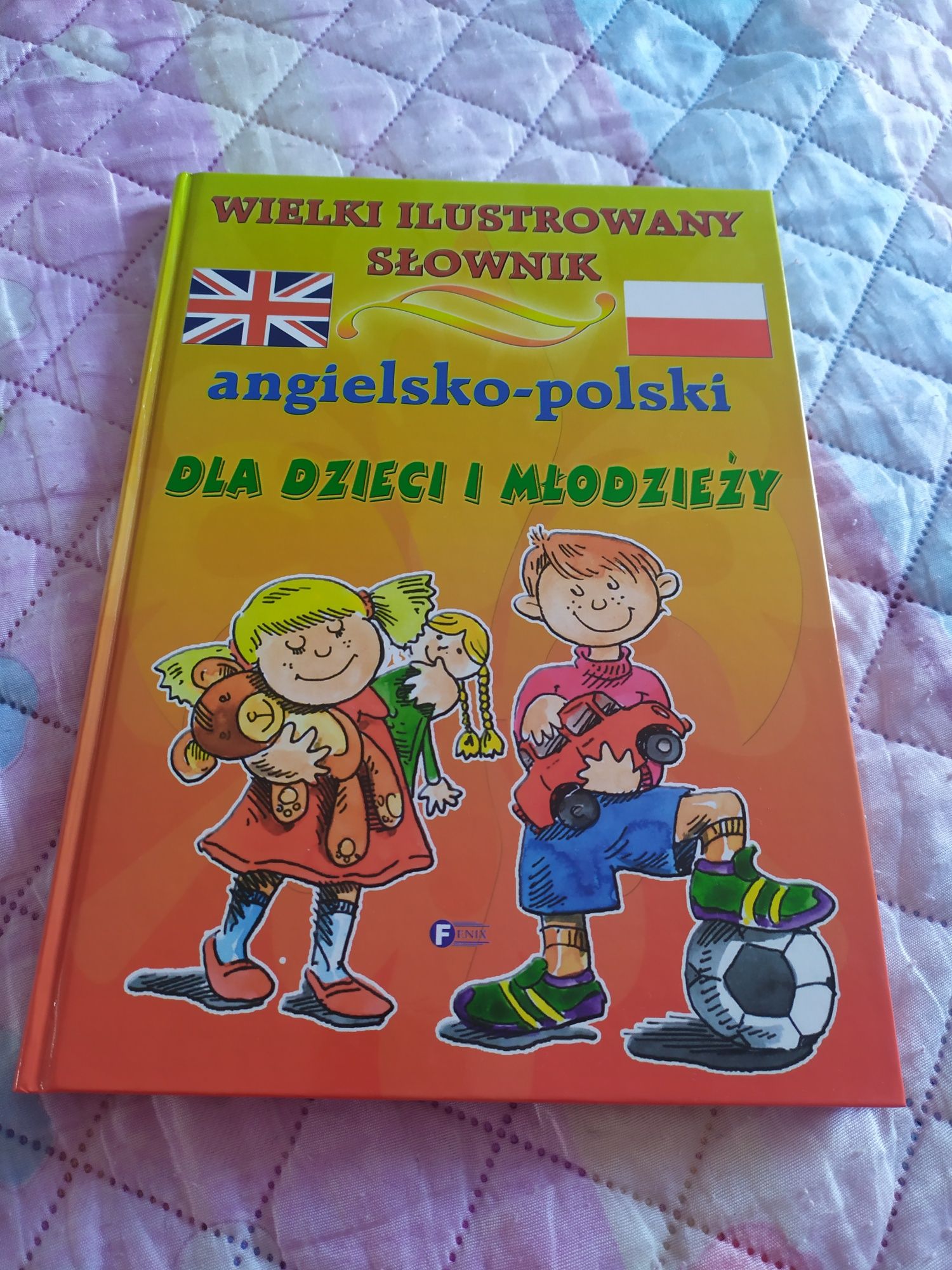 Słownik ilustrowany angielsko-polski dla dzieci i młodzieży, Fenix