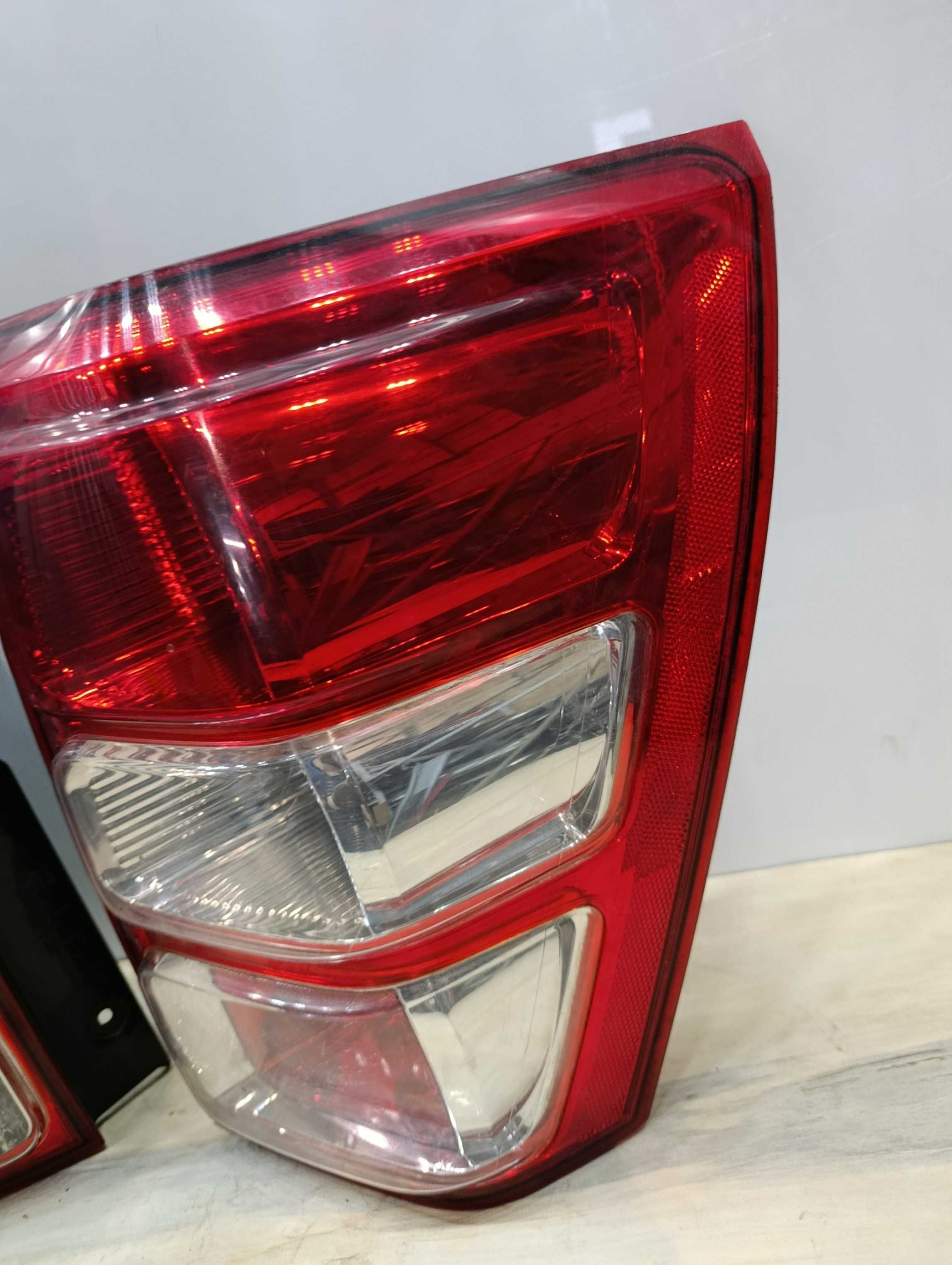 Фонарь правый Suzuki Grand Vitara ІІ (2005—2012)