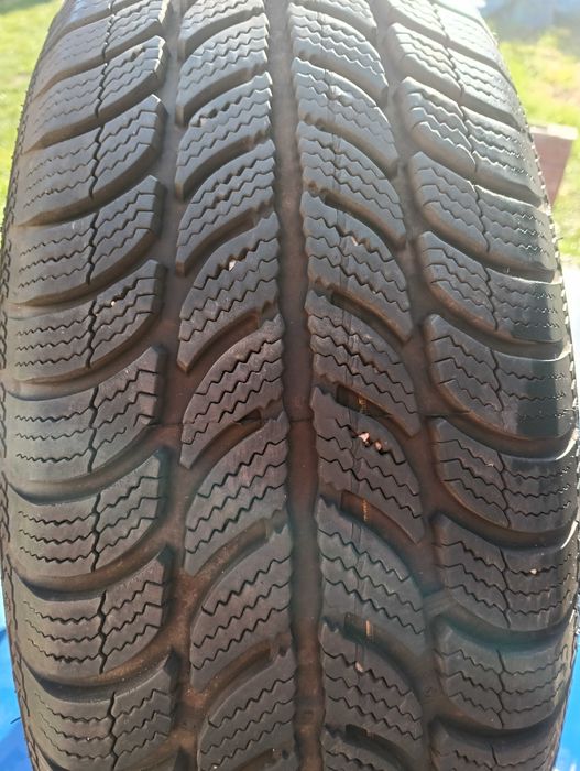 Opony zimowe komplet