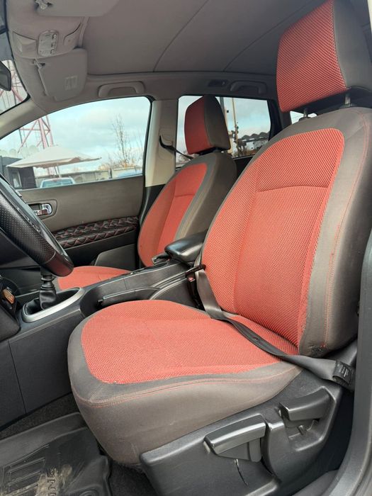 Продам Nissan Qashqai