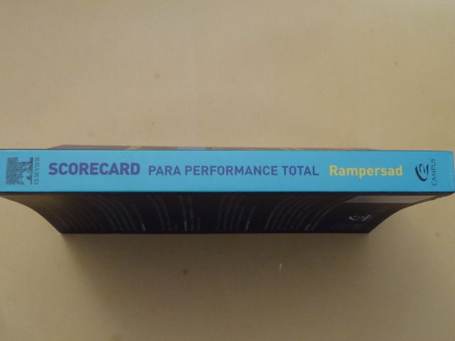 Scorecard Para Performance Total de Hubert K. Rampersad