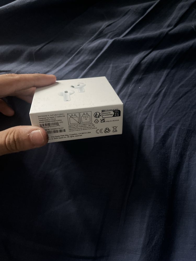 Airpods 4 anc.