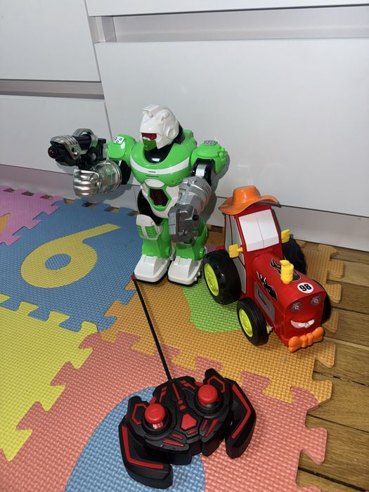 Робот інтерактивний крейзи трактор танцюючий на радіо керуванні