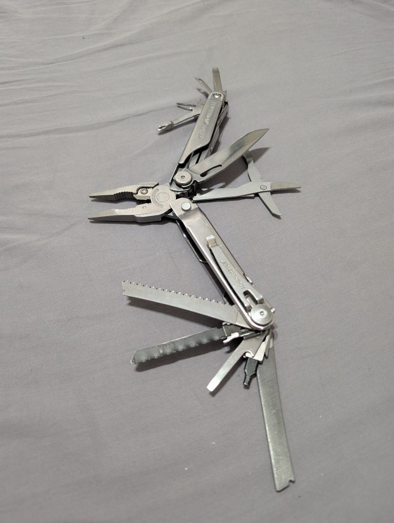Leatherman Surge/super tool 300/wave plus/rebar
