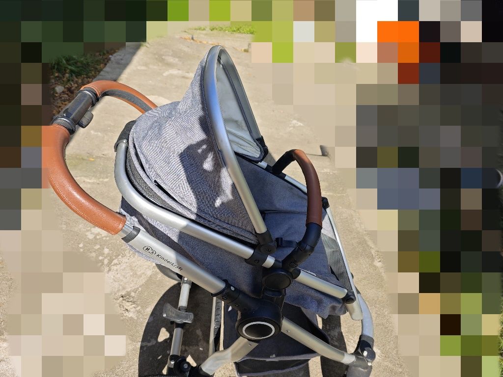 Carinho de bebe com ovo