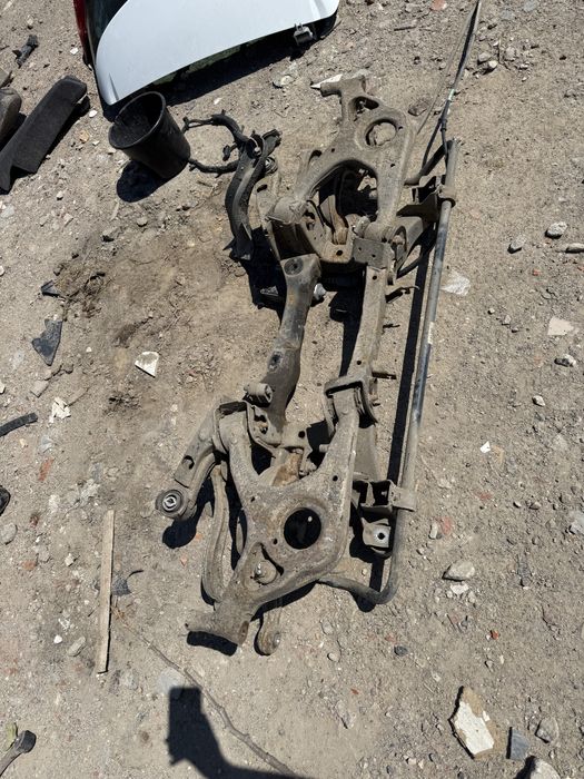 Opel insignia A tylne zawieszenie 4x4 wózek kołyska