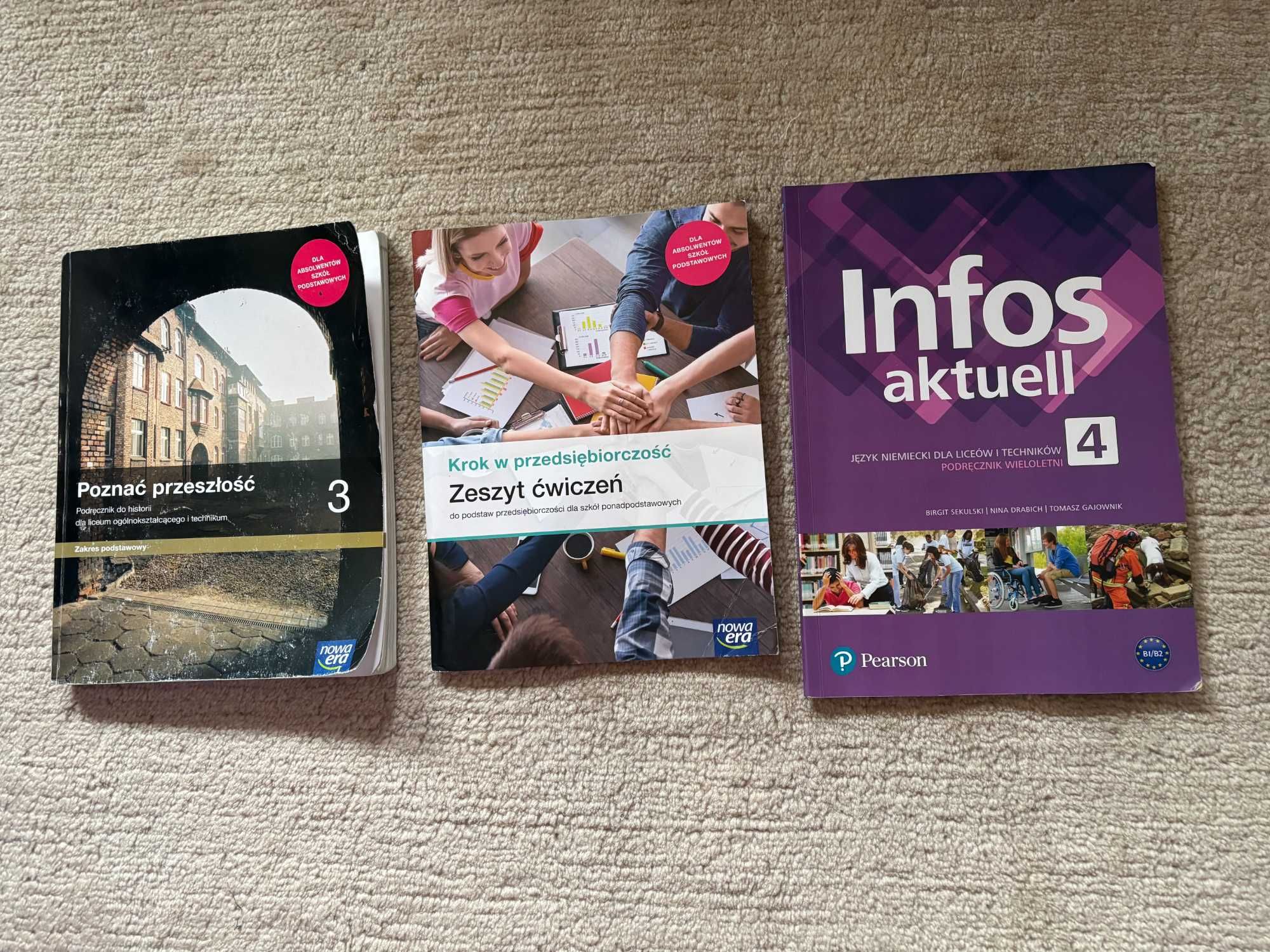 sprzedam książki do technikum i liceum