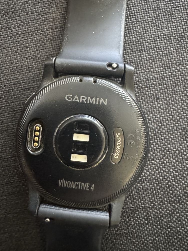 Garmin viviactive 4