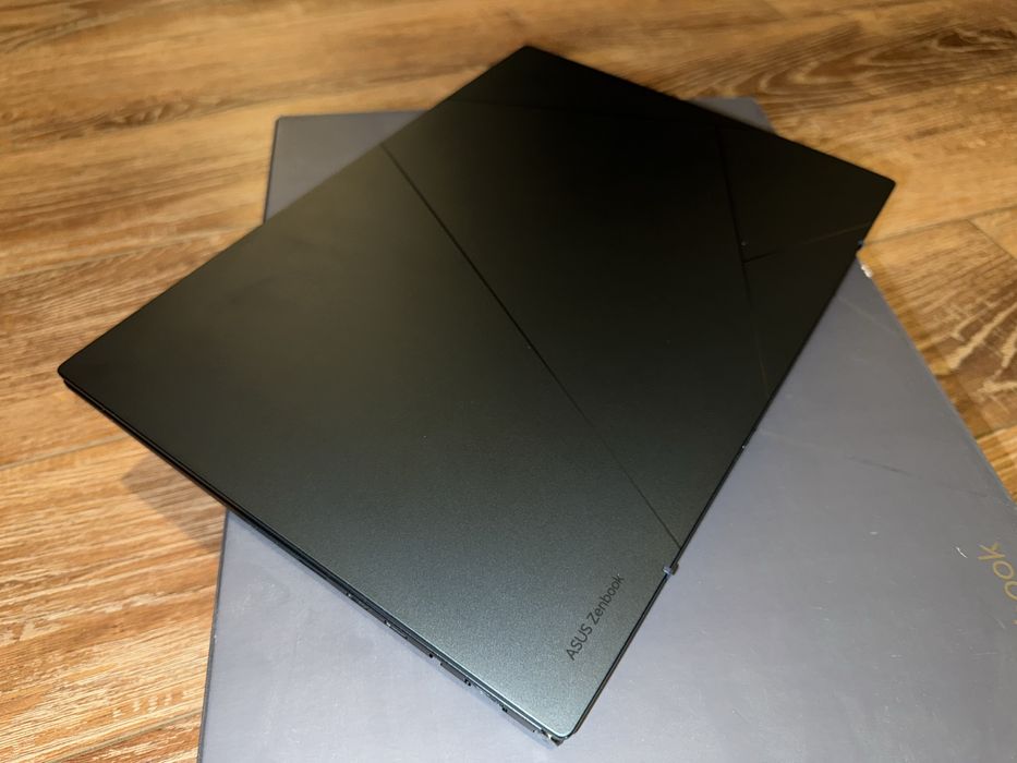 Asus Zenbook 14 OLED (UX3402)