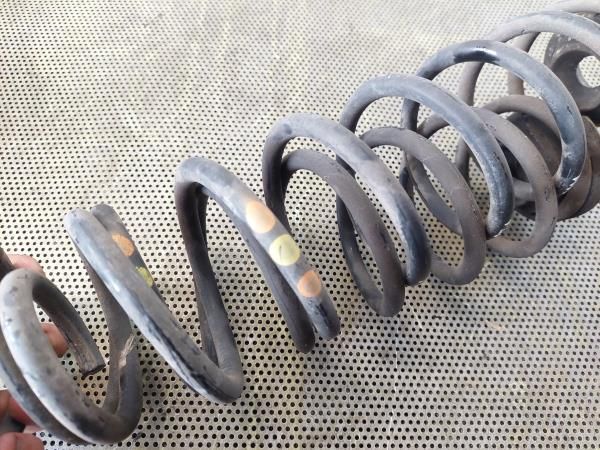 Mola de suspensão trás direita VOLKSWAGEN Polo (9N)