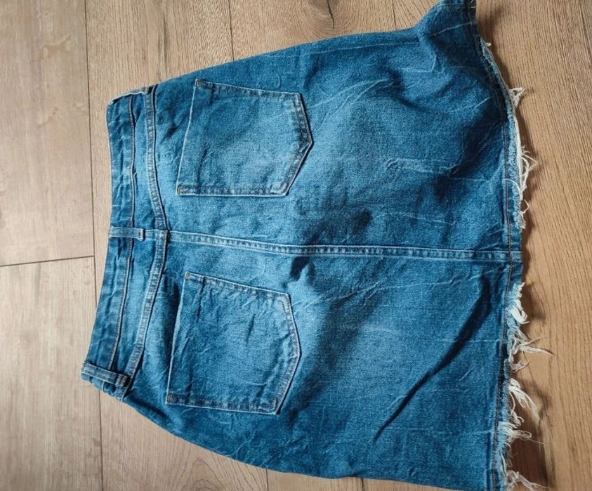 38 spódnica jeansowa jeans szarpana naszywki