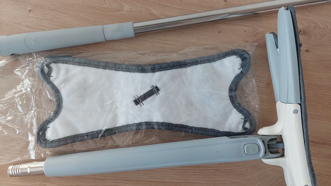 Mop obrotowy, skladany, wyciskany typu twist, motylek + 4 podkladki