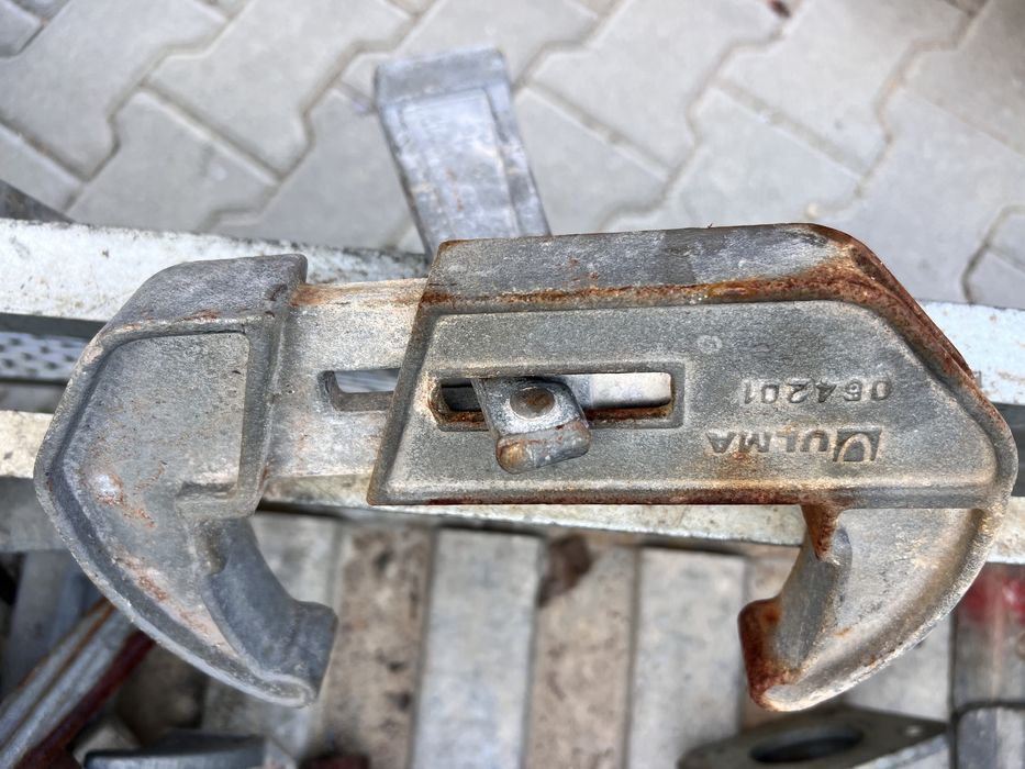 Zamki wypory zawiesie systemu Ulma szalunki ścienne peri doka