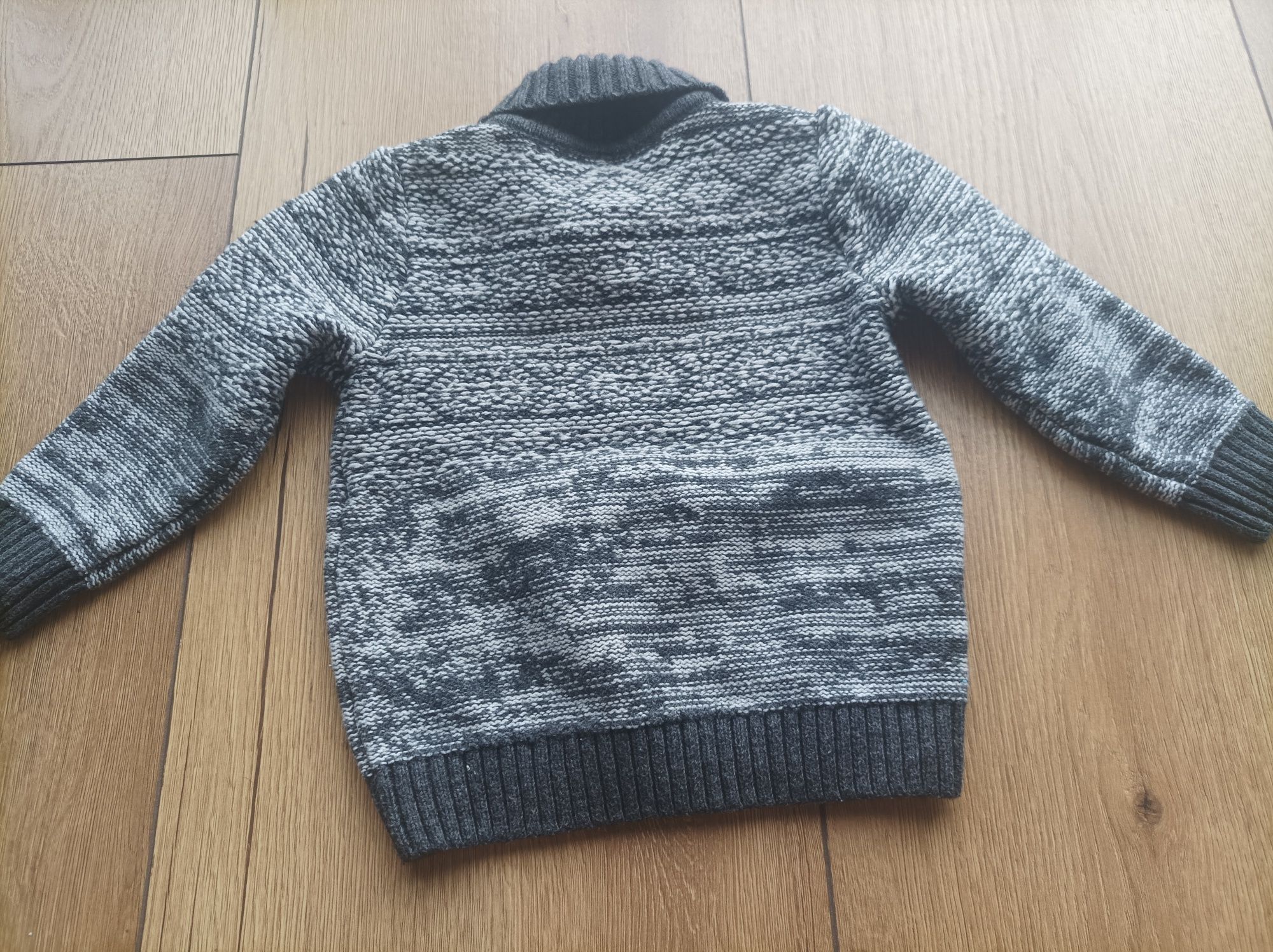 Sweter chłopięcy szary 80/86