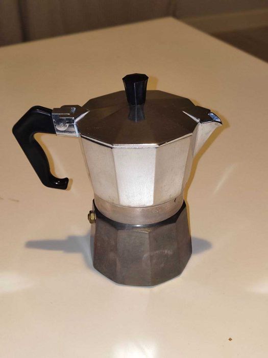 Kawiarka kafetiera cisnieniowa