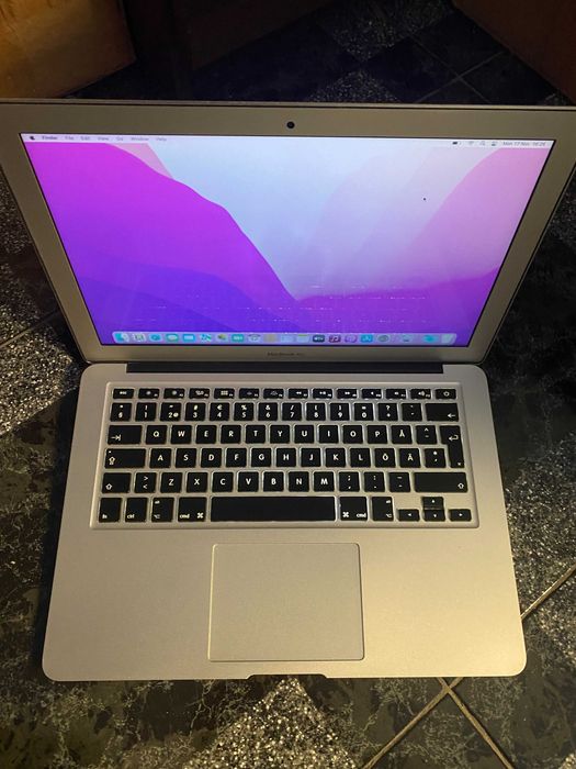 Apple Macbook Air 2015 8GB Em Bom Estado