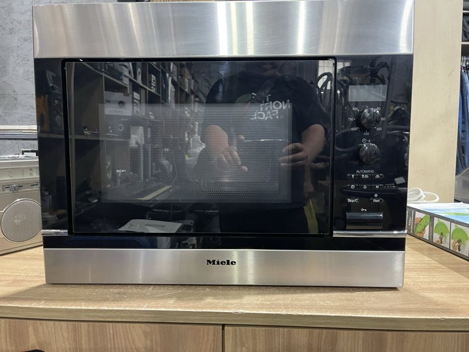 Комбінована мікрохвильова піч Miele