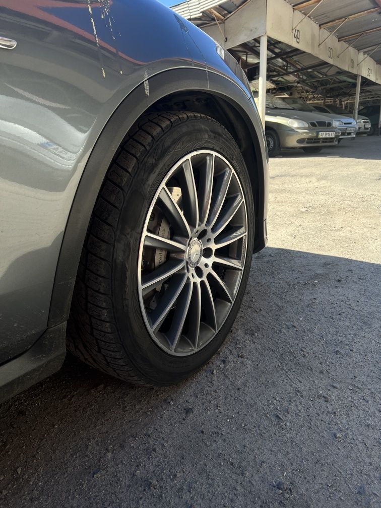 Резина 255/45 r20 Toyo 2шт и Brigestone 2шт  б/у комплект