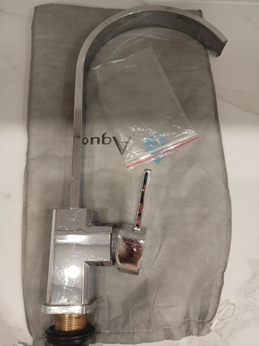 Продам змішувач для кухні