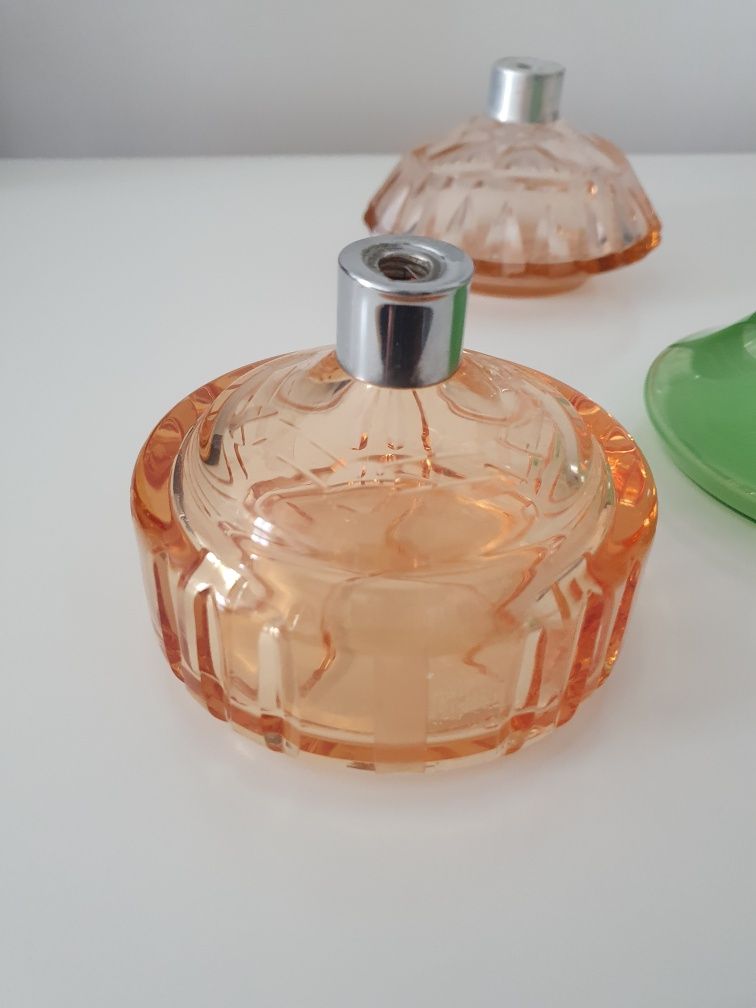 Trzy flakony na perfumy Art Deco