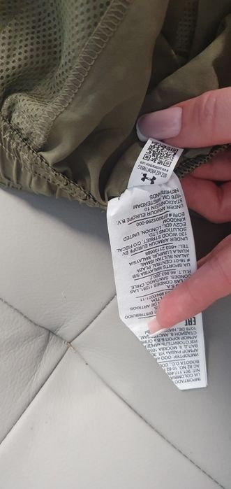 Spodenki Under Armour nowe s/m