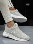 Кросівки New Balance 
• Розміри: 40(25,5 см), 41(26 см), 42(26,5 см),