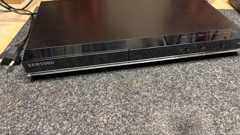 Odtwarzacz DVD SAMSUNG