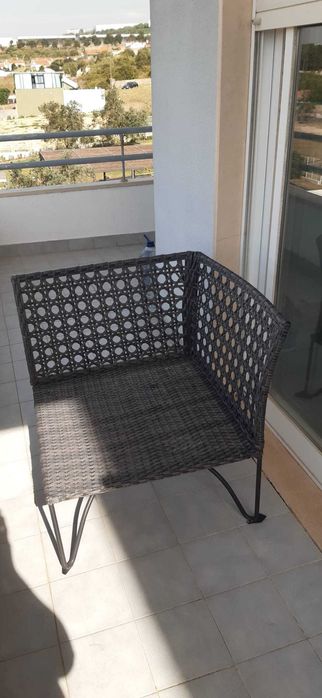Sofá exterior com almofadas e mesa de exterior - Conjunto IKEA