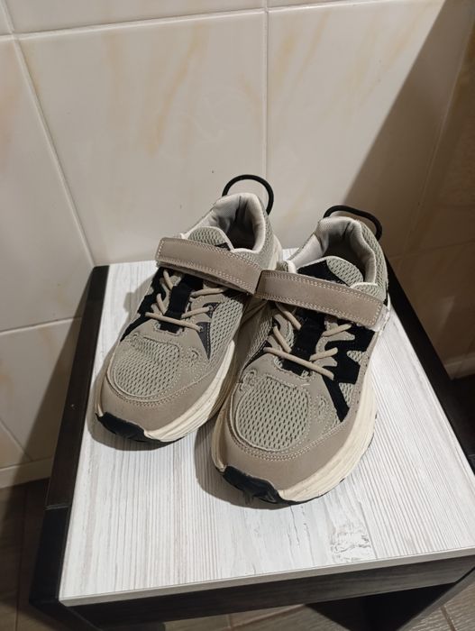 Кросівки для хлопчика на устілку 23,5-24