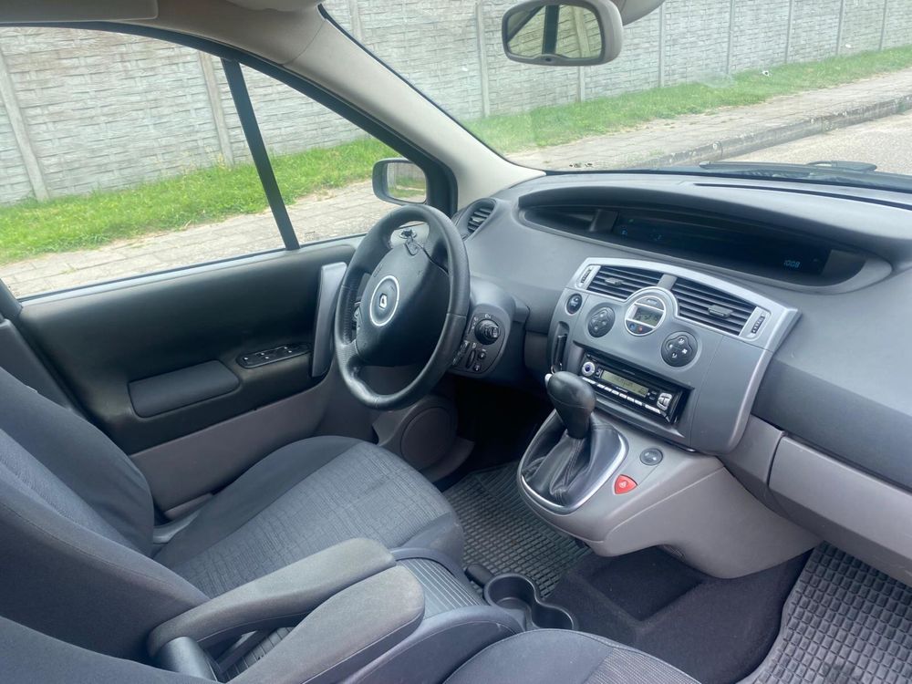 Renault Scenic 7 miejsc automat 1.9 130 KM DIESEL