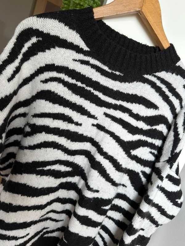 sweter oversize zebra w zeberke