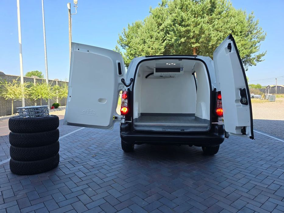 Peugeot PARTNER CHŁODNIA -20 CARPOL 29Tyś km SALON PL STAN JAK NOWY KLIMA ELEKTRYKA OPONY ZIMA LATO  TO SŁONIK - TO JAKOŚĆ Tylko Krajowe PL Bezwypatkowe