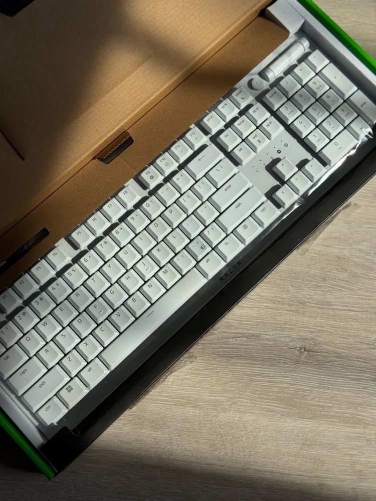 Клавіатура Razer Deathstalker v2 PRO