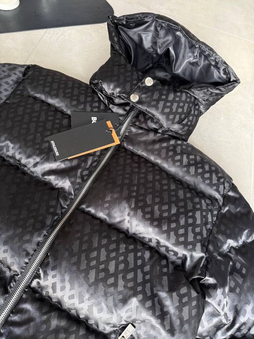 РОЗПРОДАЖ Пуховик Hugo Boss чорний монклер найк пухан хуго