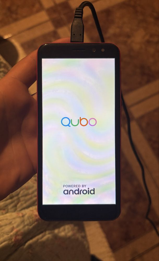 Qubo  EOS-RD Smartphone, usado muito poucas vezes