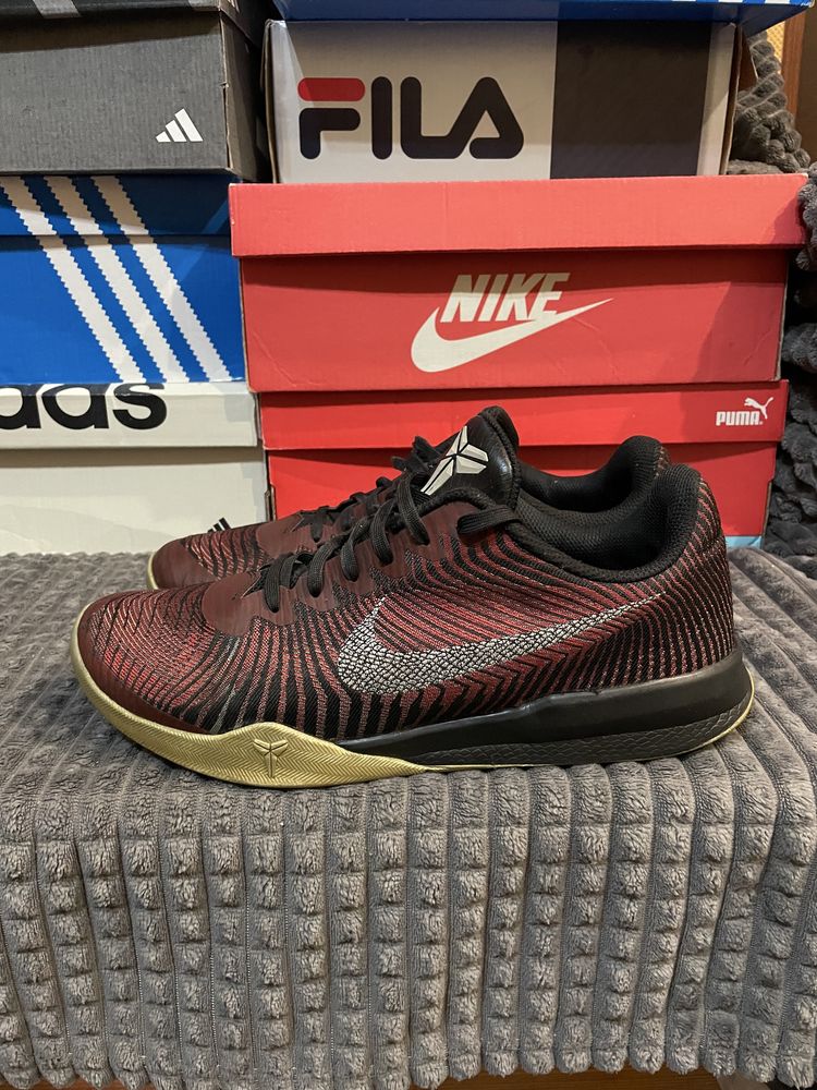 Баскетбольні кросівки Nike Kobe KB Mentality 2 44(28см) оригінал