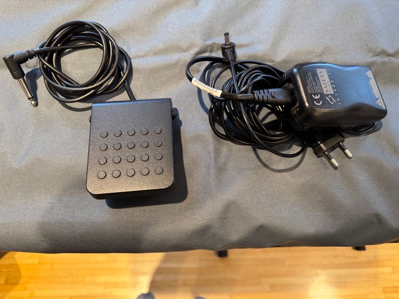 Pianino cyfrowe Casio CDP 130 czarne + mnóstwo gratisów i dodatków