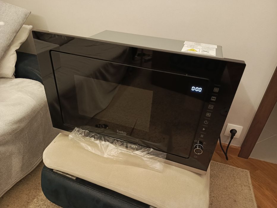 Kuchenka mikrofalowa BEKO, do zabudowy.