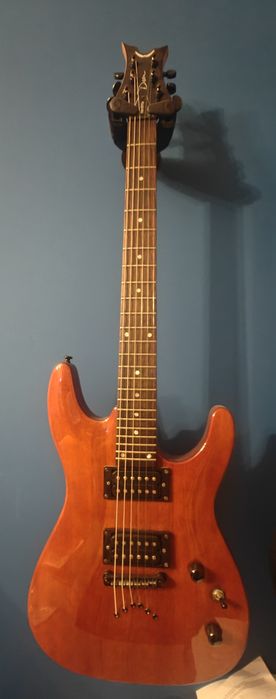 Piękna ustawiona - Gitara elektryczna Dean Vendetta - super stan - HH