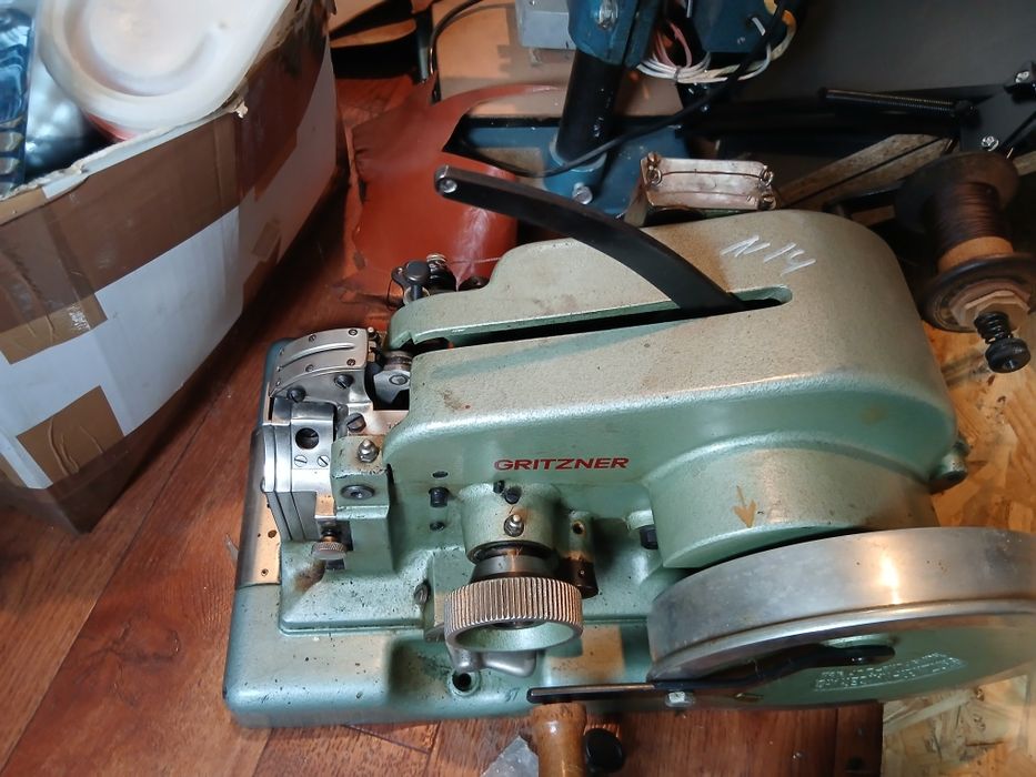 Машинки ,колодки ,кожа и многое другое